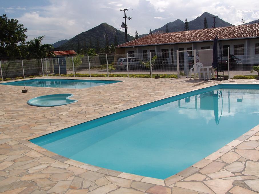 Kitinete Em Matinhos Com Piscina Villa Buitenkant foto