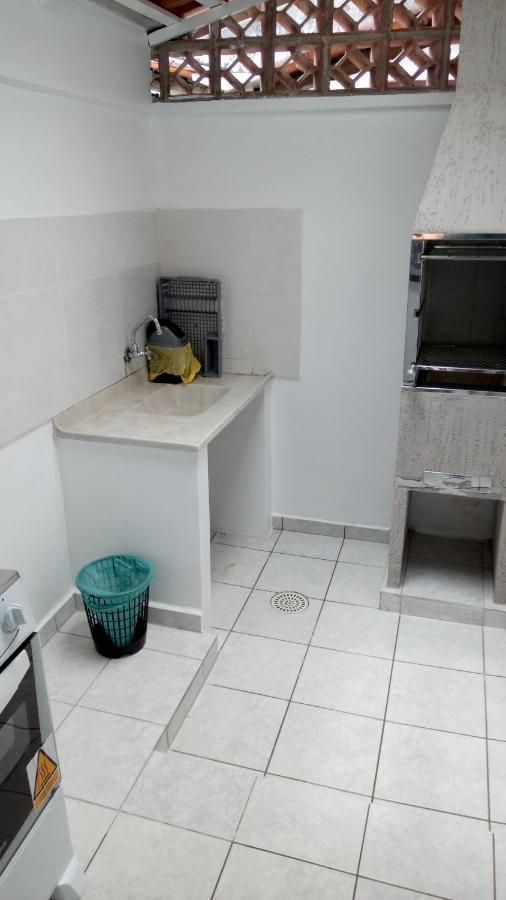 Kitinete Em Matinhos Com Piscina Villa Buitenkant foto
